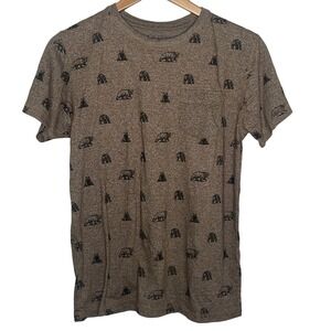 NWOT Bear Print Pocket Tee